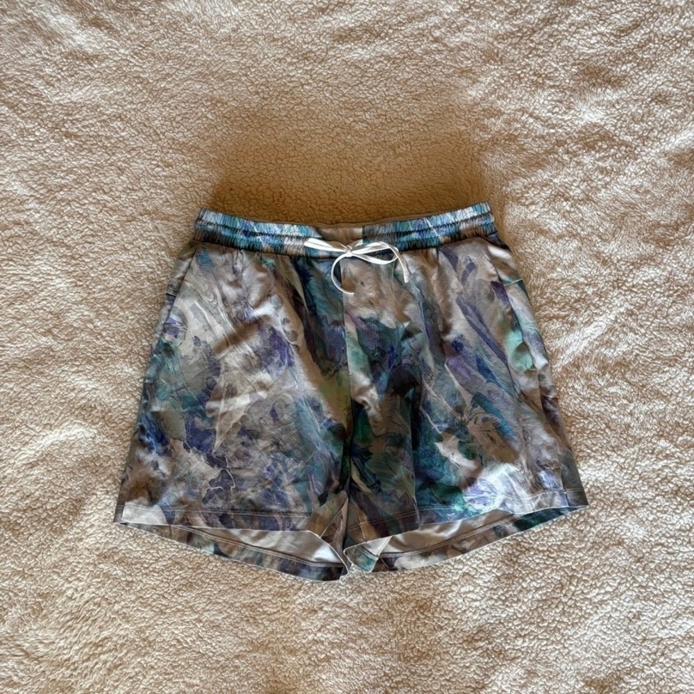 Lululemon Pool Short 5" men's M marbled teal purple